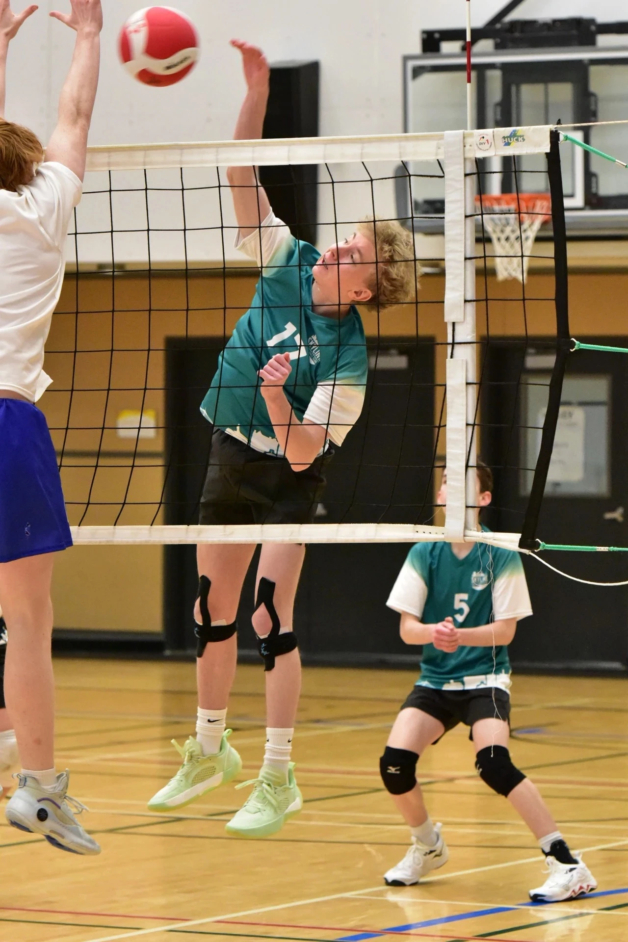 Athletes during volleyball training and evaluation